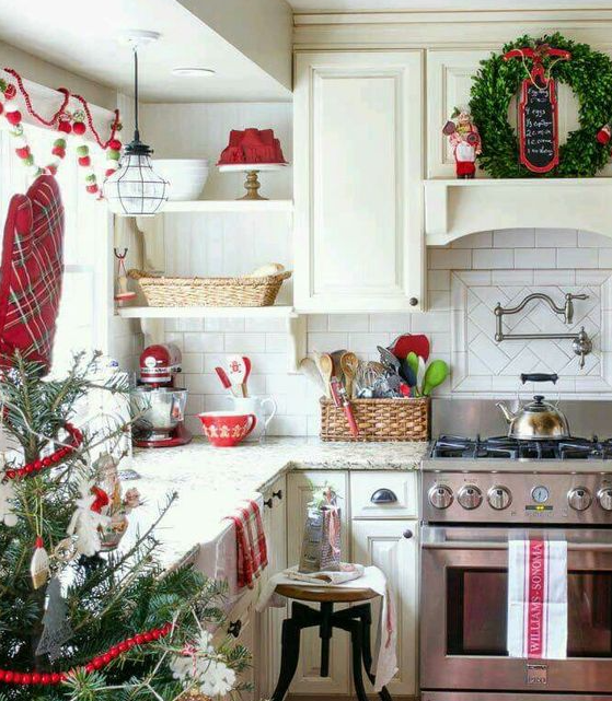 Christmas home décor tips, for compact homes