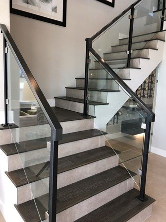 Simple iron grill design for stairs to add flair to your walkway