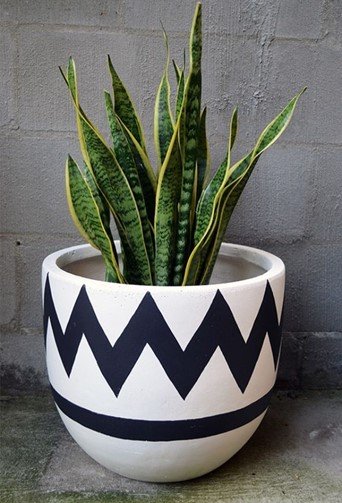 Flower pot painting design ideas: Traditional pot design and creative pot painting ideas