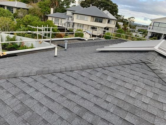 Shingles roofing: A guide to choosing the right one for your house 1