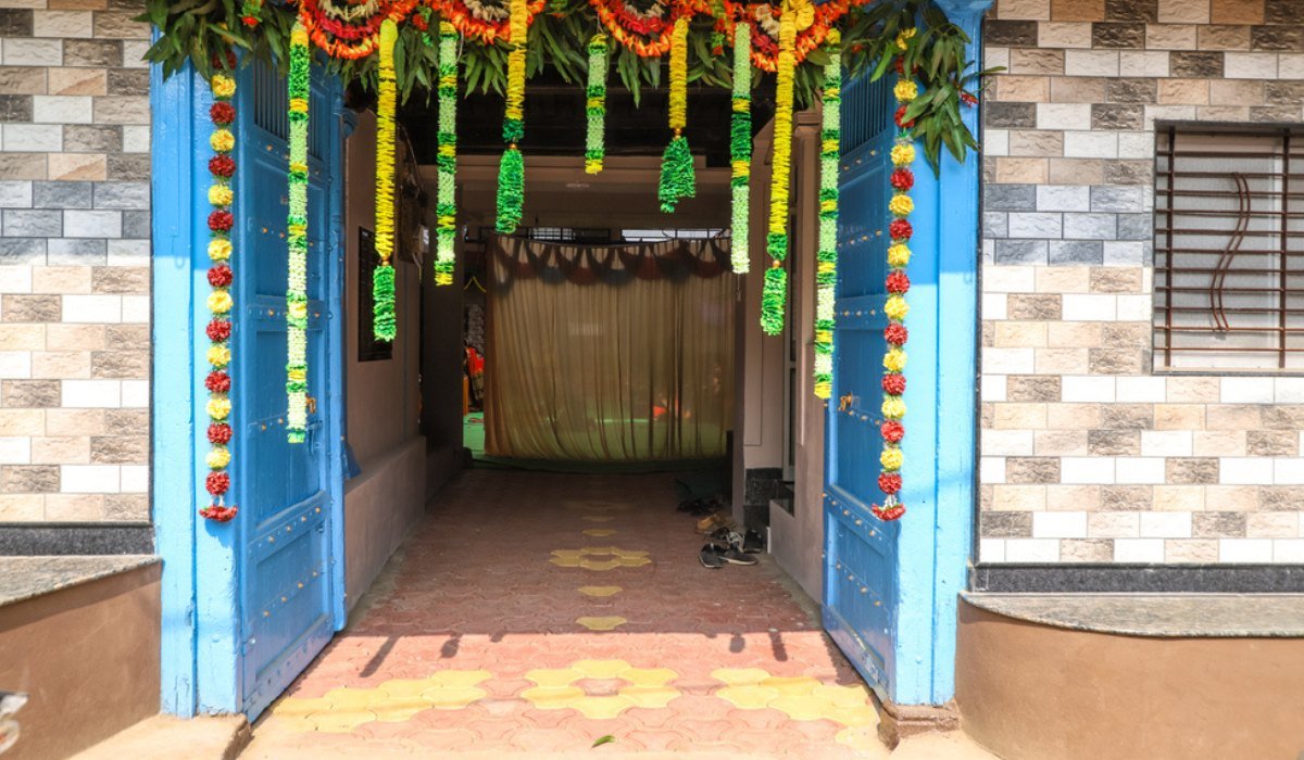 Flower Bandhanwar for Door Decor, Diwali Decoration - IndShopClub