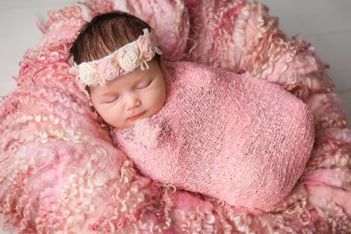 Newborn Baby Photo Ideas And Tips For Framing Them - Frame It Easy