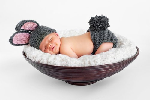 10 DIY Baby photo shoot ideas at home 05