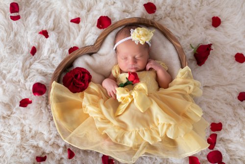 10 DIY Baby photo shoot ideas at home 13 1