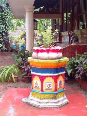 Tulsi chaura mandir design ideas for home