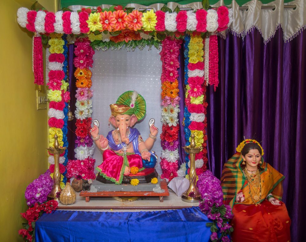artificial-flower-decoration-for-ganpati-at-home