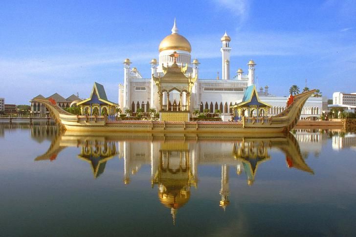 Istana Nurul Iman Palace: World's Largest House