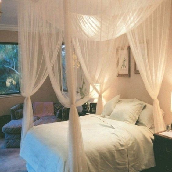 Canopy Bed: Incredible Bed Designs to Suit your Needs