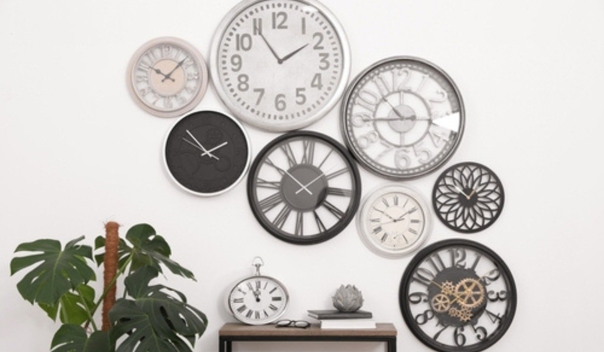Clocks Designs