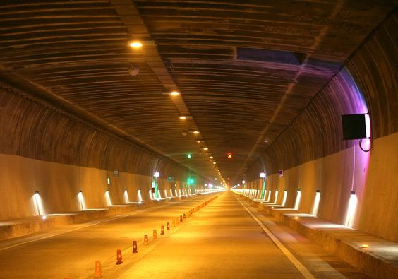 Chenani Nashri Tunnel: Construction details of the Patnitop tunnel