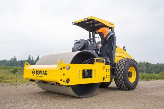 Different types of road roller and their uses