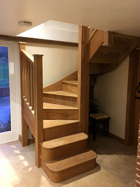Different types of stairs you can pick for your home