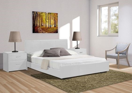 काल्पनिक सफेद बेडरूम: आश्चर्यजनक सफेद बिस्तर डिजाइनों के लिए एक गाइड