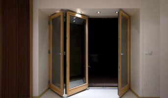 Collapsible Door: Types, materials and benefits