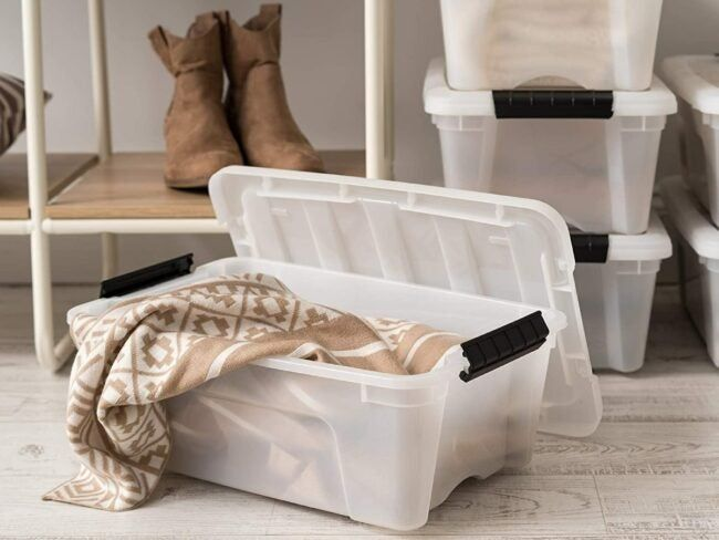 Ideas to use plastic drawers for storage 