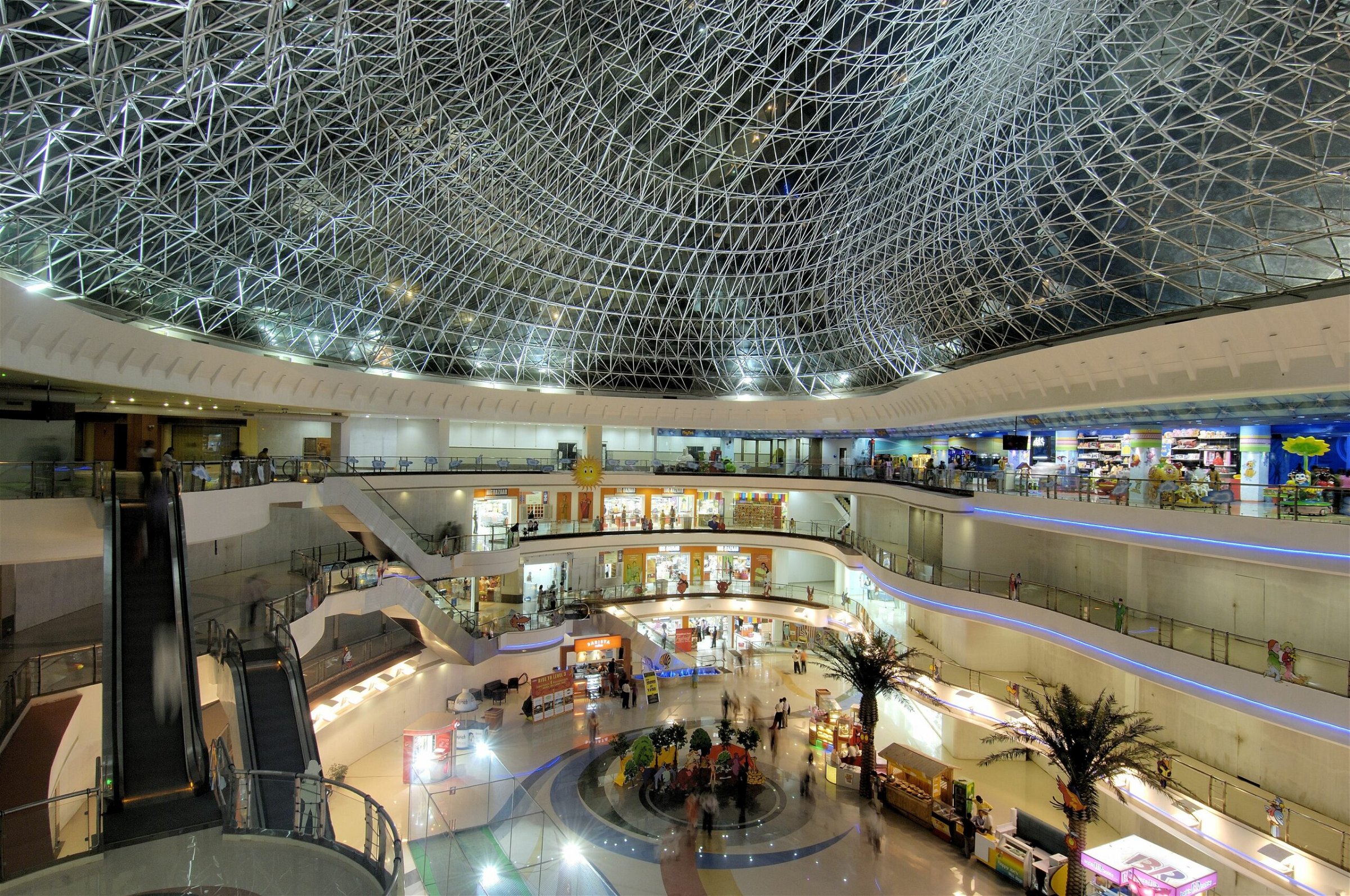 Raghuleela Mall: How to reach and what to shop?