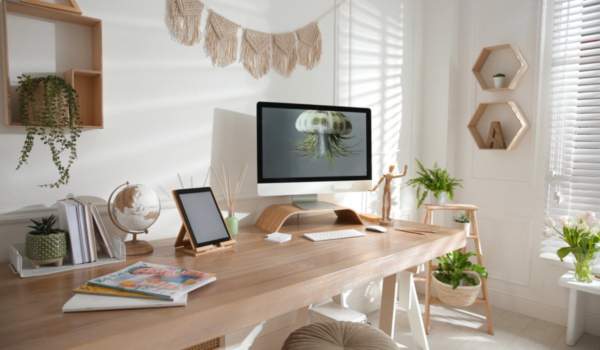 wooden computer table