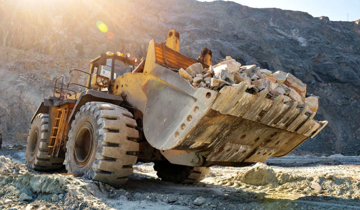 Earthmoving equipment Types, uses and benefits