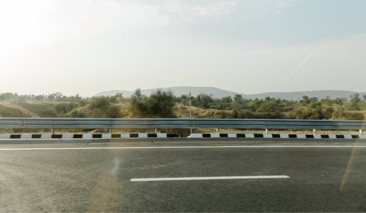 Noida-Greater Noida Expressway: Route and construction details