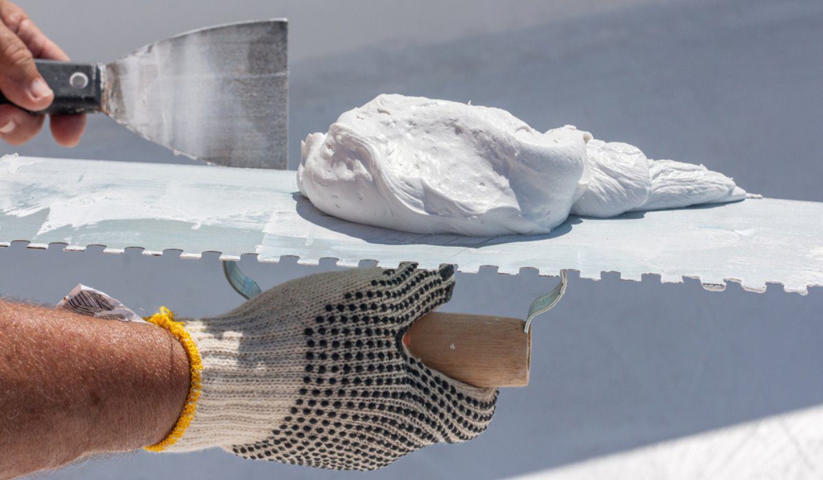 Putty paint Variants application advantages and safety measure