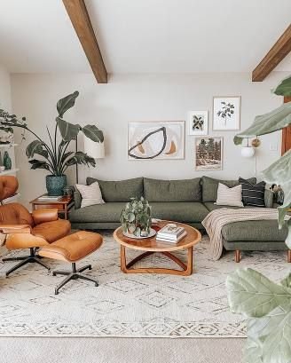 Simple Living Room Décor