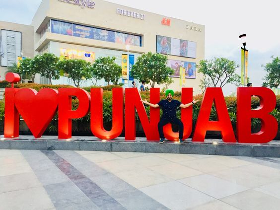 VR Punjab Mall in Chandigarh: Shopping, dining and entertainment options