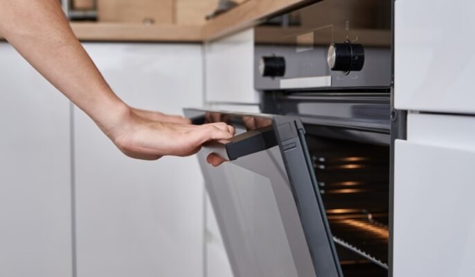Types of ovens: Variety and uses