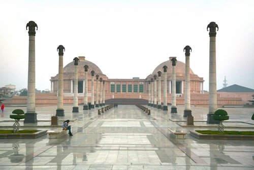 Ambedkar Memorial Park Lucknow: Fact Guide