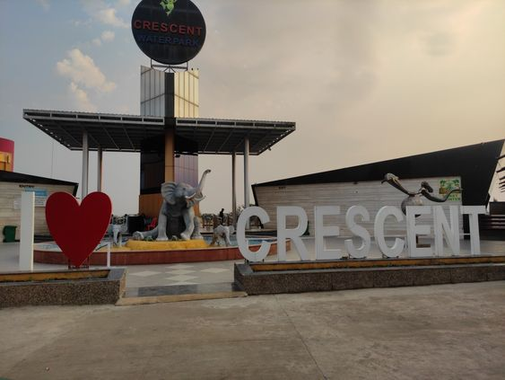 Crescent Water Park Indore: Travel guide