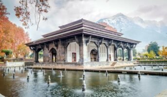 Shalimar Garden Srinagar: Travel guide