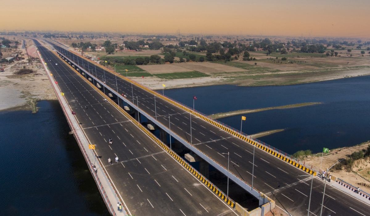 Authority plans new expressway to decongest Noida Expressway