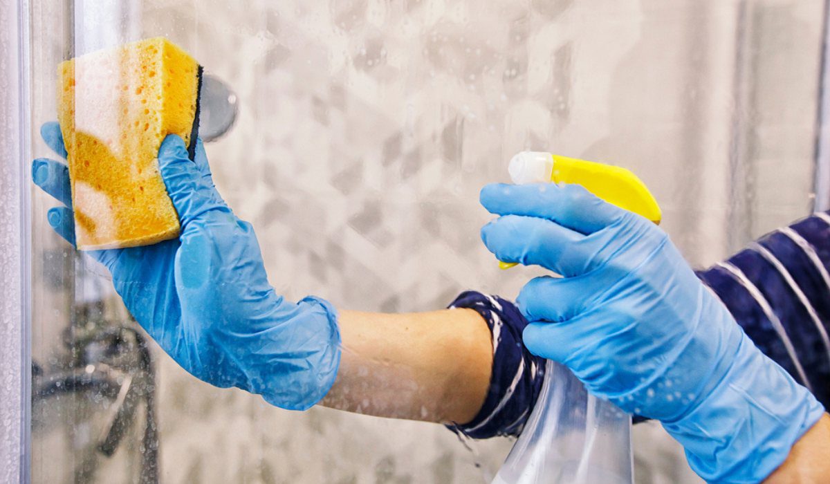 DIY tips to remove grime with shower glass cleaners