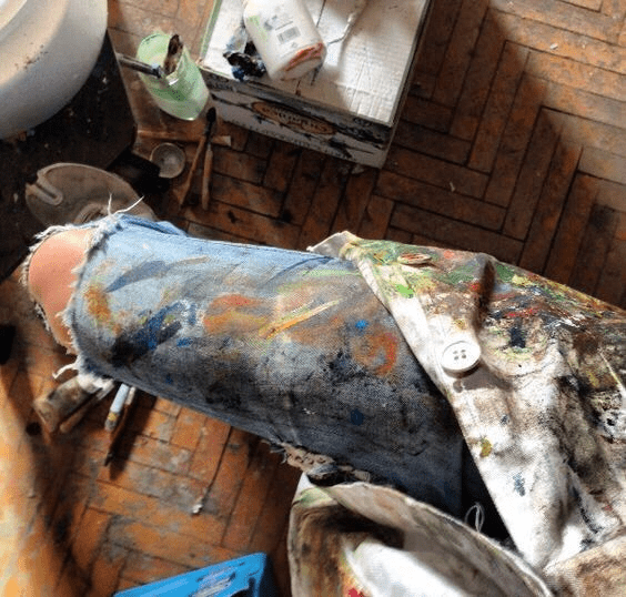 How to remove paint from clothes?