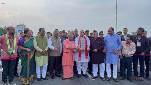 Gadkari inaugurates 2 national highway projects worth over Rs 3,300 cr in Lucknow