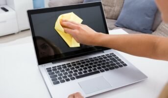 Why should you use a laptop cleaning cloth for your device?