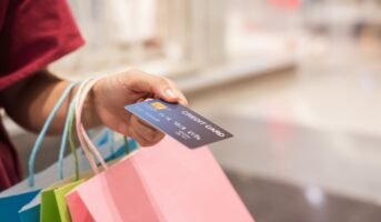 Best credit cards for shopping in India in 2023