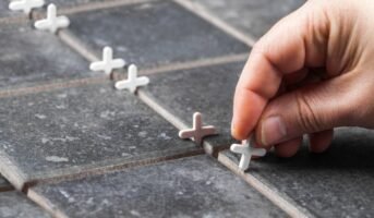 Tile spacers: How and why to use them?