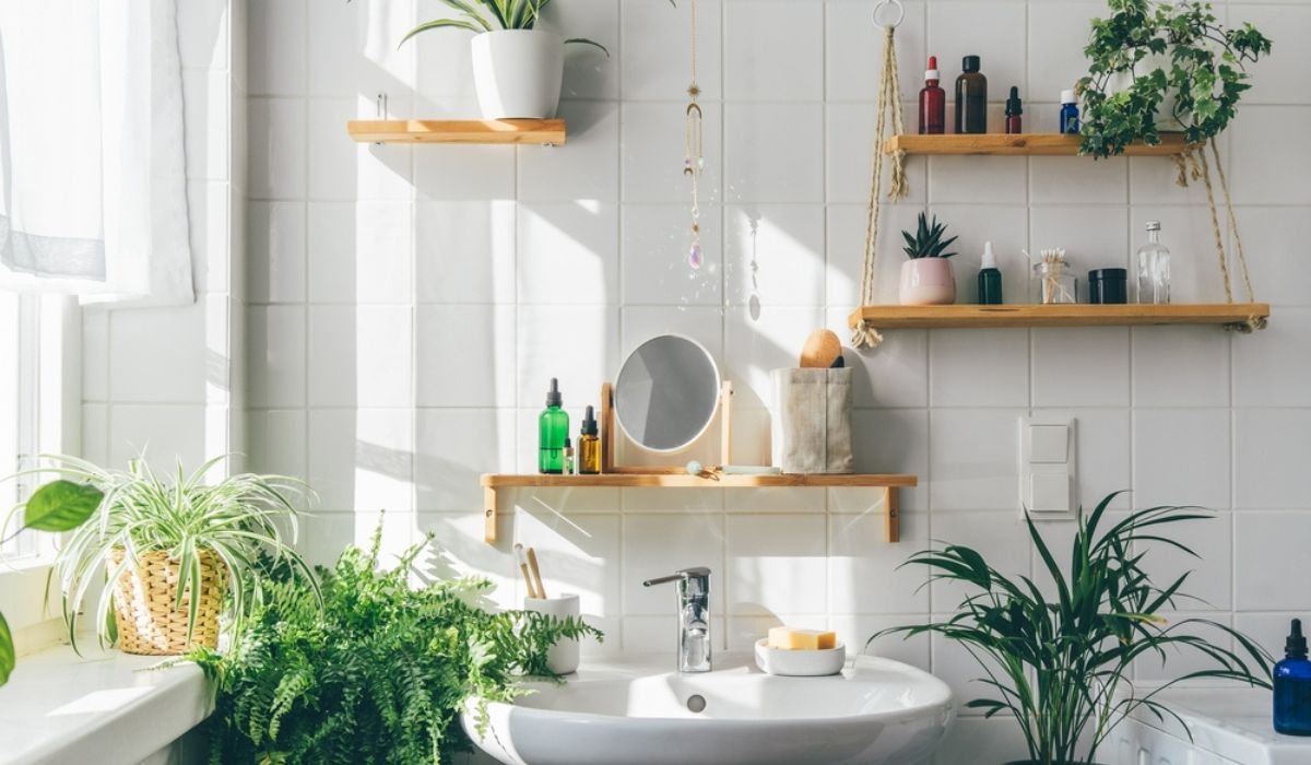 How to style your bathroom shelves!