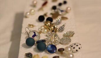 Importance of jewellery organiser for clutter-free storage