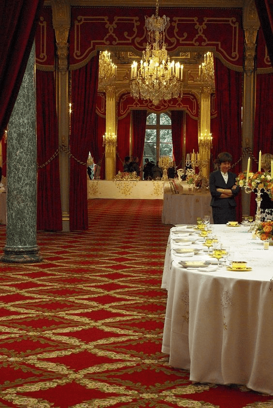 Casa președintelui francez Emmanuel Macron: Privire din interior la Palatul Élysée din Paris
