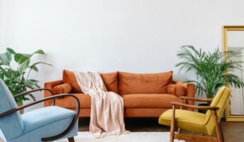 How to mix and match sofa and wall colours for your home?
