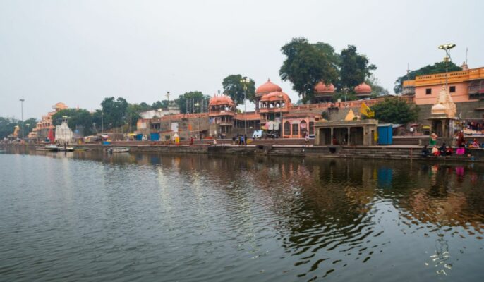 Ujjain trip guide: Nearest Railway Station