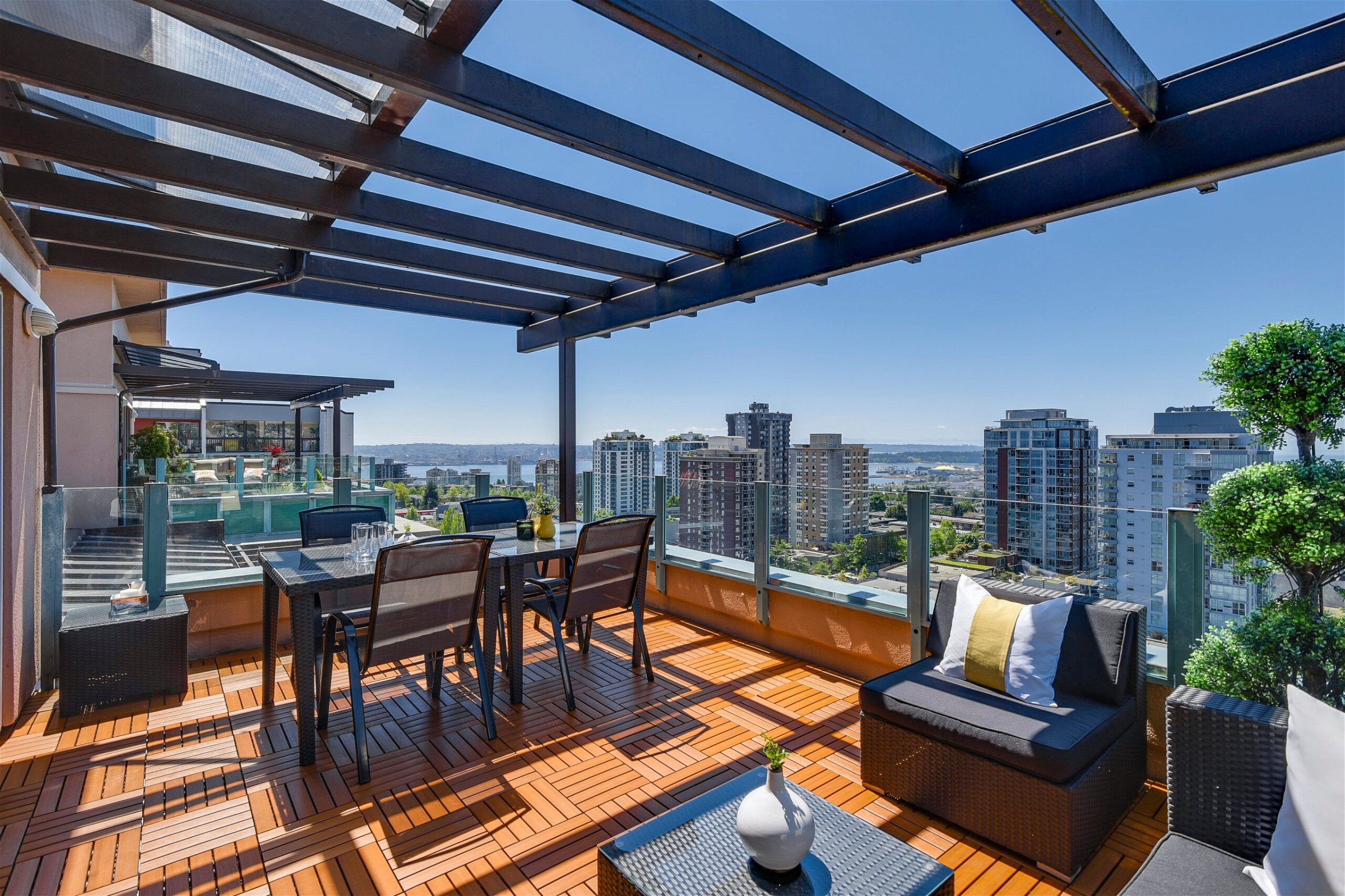 What is a pent house? What are its benefits?