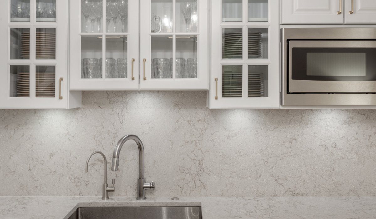 Glass kitchen cabinets for your home
