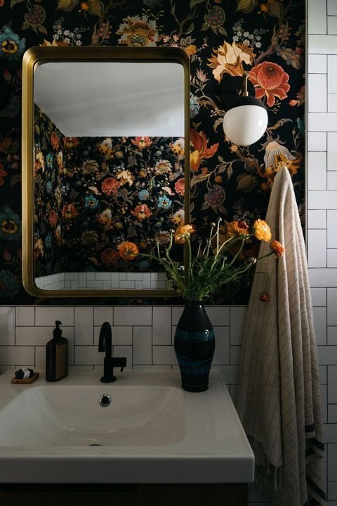 vintage floral bathroom wallpaper