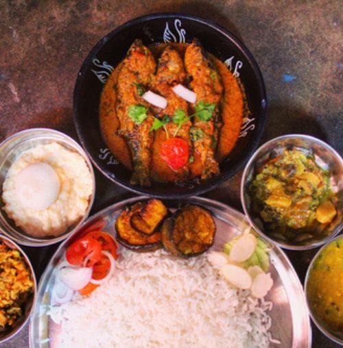 Explore West Bengal’s culinary delights