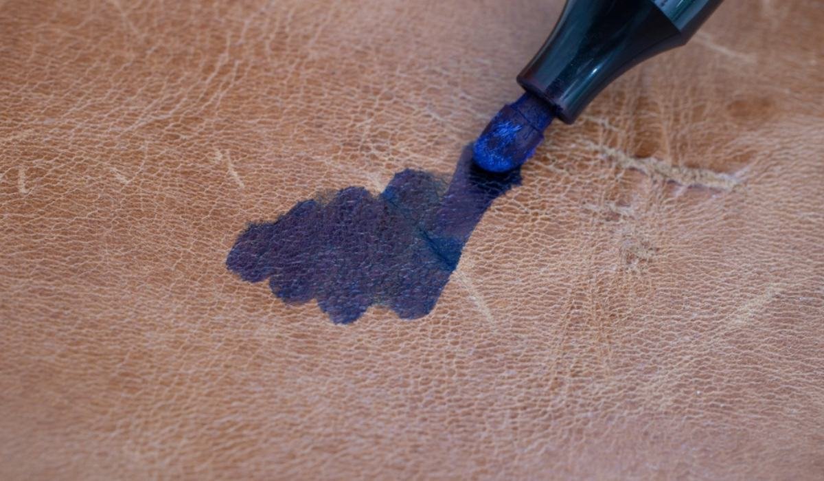 Fast and easy method to remove ink from leather