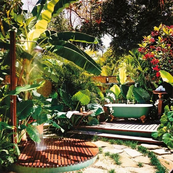 tropical outdoor bath